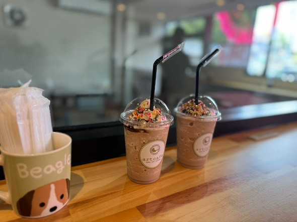 30coffee stand for dog